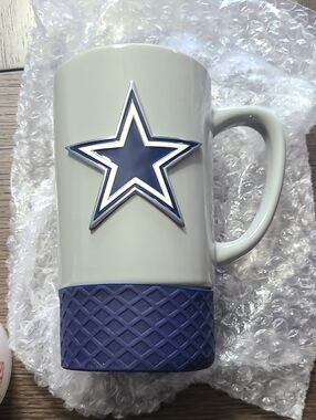 Ceramic Star Accent Mug in Gray and Navy